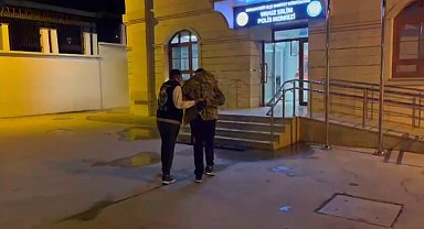 Arnavutköy'de durakta genç kıza sözlü taciz kamerada: Şüpheli yakalandı