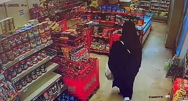 Arnavutköy'de kadın kılığına giren çocuk hırsız kamerada