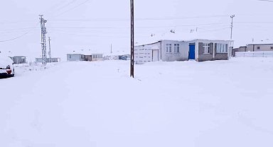 Aşkale beyaza büründü