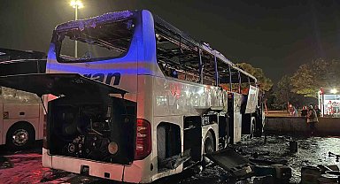 AŞTİ'de otobüs yangını paniğe neden oldu