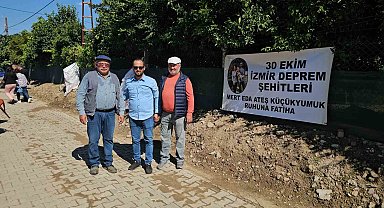 Atça'da geleneksel hayır şehitlere adandı, paramotor gösterisi ise ilgi topladı