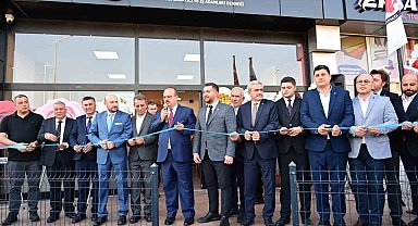 Aydınlı iş adamları yeni hizmet binasına kavuştu
