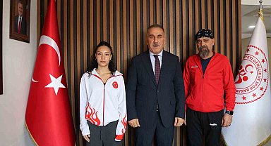 Aydınlı Mina, Türkiye'yi temsil edecek