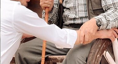 Babasının oğlu, yine gönüllere dokundu