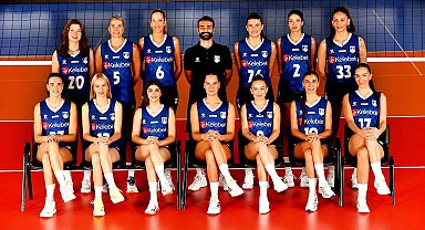 Bahçelievler Belediye Spor Kulübü Kadın Voleybol Takımı sponsorluk anlaşmasını yeniledi