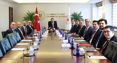 Bakan Bayraktar, Masdar CEO'su Ramahi'yi kabul etti