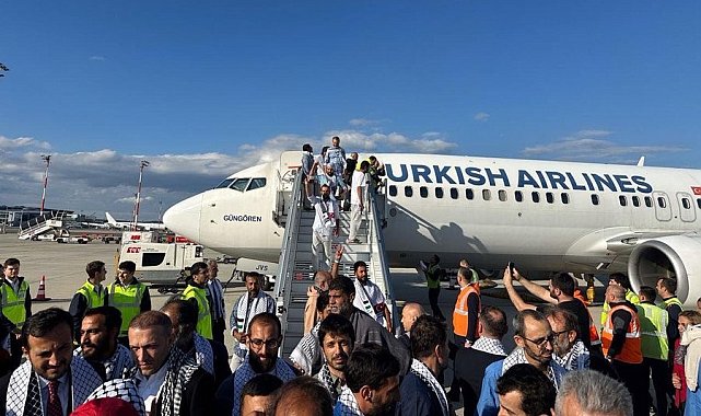 Bakan Yerlikaya: "36'sı Türk 137 aktivisti güven içinde İstanbul'a ulaştırdı"