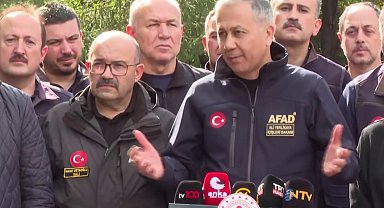 Bakan Yerlikaya Sındırgı'dan son durumu açıkladı... Balıkesir'e acil ihtiyaçlar için 25 milyon TL