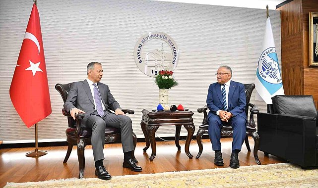 Bakan Yerlikaya'dan Başkan Büyükkılıç'a 'örnek belediyecilik' övgüsü