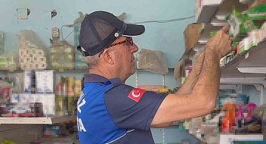 Bakkalda 2022 yılına ait gıda ürünleri bulundu