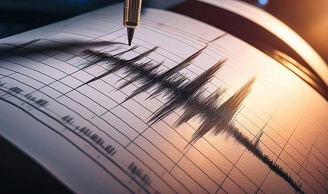 Balıkesir'de 6.1'lik deprem: Bursa'da da hissedildi