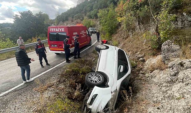 Balıkesir'de direksiyon hakimiyetini kaybeden sürücü kaza yaptı