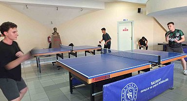 Balıkesir'de Kış Spor Okulları salonları şenlendirdi