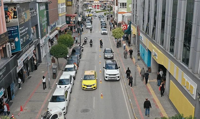 Balıkesir'de çift sıra park sorununa çözüm