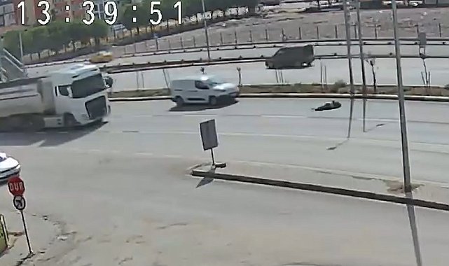 Bandırma'da kamyonun çarptığı yaşlı adam metrelerce savruldu