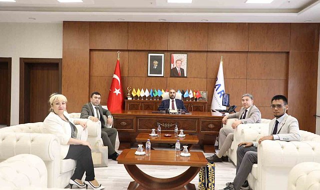 BARÜ, Özbekistan ile eğitimde iş birliği ağını genişletiyor