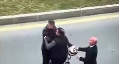 Başakşehir'de trafikte tartıştığı motosikletliye çocuğunun gözü önünde saldırdı