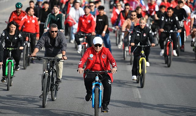 Başkan Büyükkılıç, 'Cumhuriyetin Gücüyle Pedallıyoruz' etkinliğine katıldı