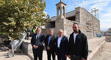 Başkan Büyükkılıç'tan restore edilen tarihi camide inceleme