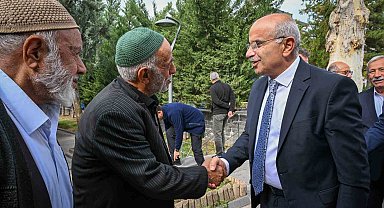 Başkan Er'den yaşlılara Şanlıurfa seyahati sözü