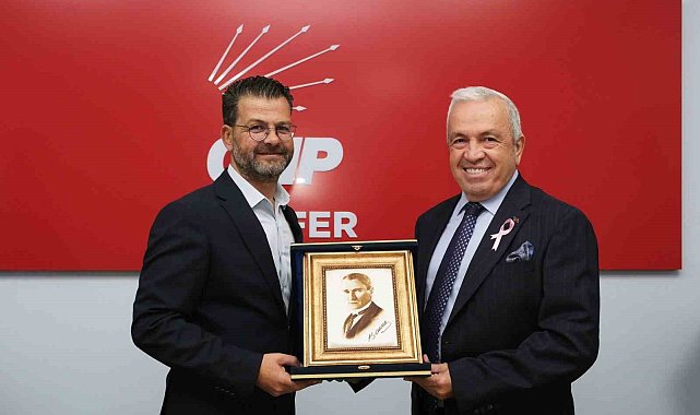 Başkan Şadi Özdemir'den CHP Nilüfer İlçe Yönetimine hayırlı olsun ziyareti
