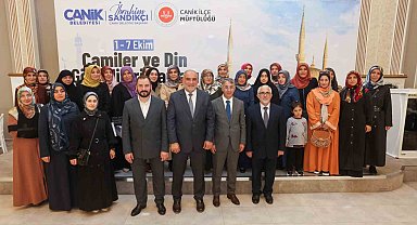 Başkan Sandıkçı: "Camiler, birlik ve beraberliğimizin sembolü"