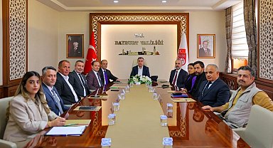 Bayburt'ta dikensiz kuşburnu üretimi değerlendirildi