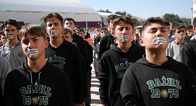 Bayburt'ta öğrencilerden Filistin ve Gazze için sessiz eylem