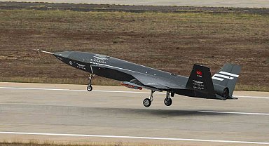 Bayraktar KIZILELMA'dan ilk atışta hedefler tam isabet