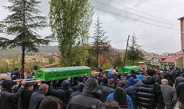 Belçika'da ölen gurbetçi gençler toprağa verildi