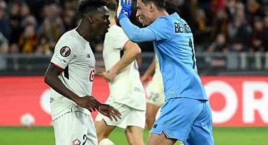 Berke Özer'in kurtarışları, Fransız ve İtalyan basınında geniş yer buldu