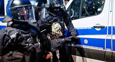 Berlin'deki Filistin'e destek gösterisinde 193 kişiye gözaltı