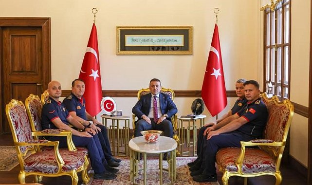 Bilecik Valisi Sözer, itfaiye personelleri ile bir araya geldi
