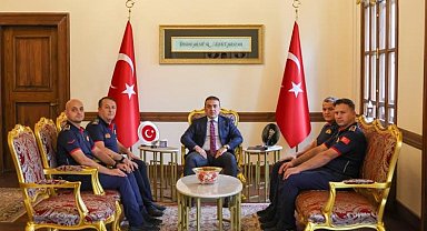 Bilecik Valisi Sözer, itfaiye personelleri ile bir araya geldi