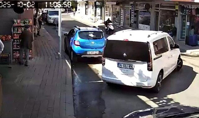 Bingöl'de motosiklet kazası kameraya yansıdı