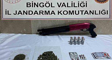 Bingöl'de uyuşturucu madde ve ruhsatsız silah ele geçirdi