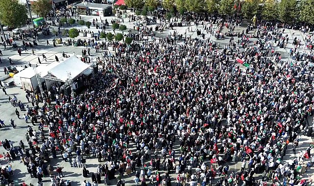 Binler, Filistin için tek ses oldu: Sakarya'dan dünyaya "Gazze'ye özgürlük" mesajı verdiler