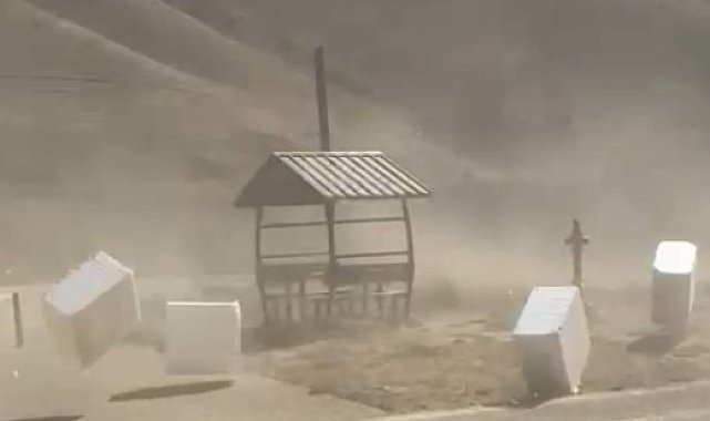 Bitlis'te fırtına etkili oldu