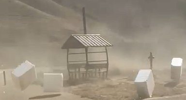 Bitlis'te fırtına etkili oldu