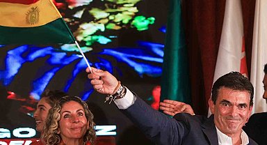 Bolivya'da 20 yıllık MAS iktidarı sona erdi: Yeni Devlet Başkanı merkez sağ adayı Paz oldu