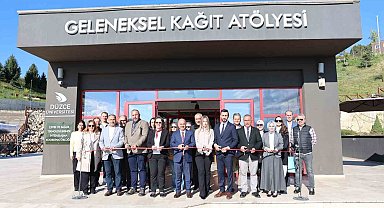 Botanik bahçenin çiçekleri sergisi beğeniye sunuldu