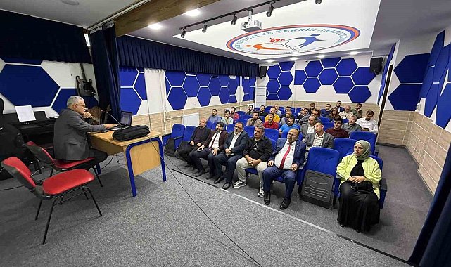 Bozkır'da öğretmenlere bilgilendirme toplantısı