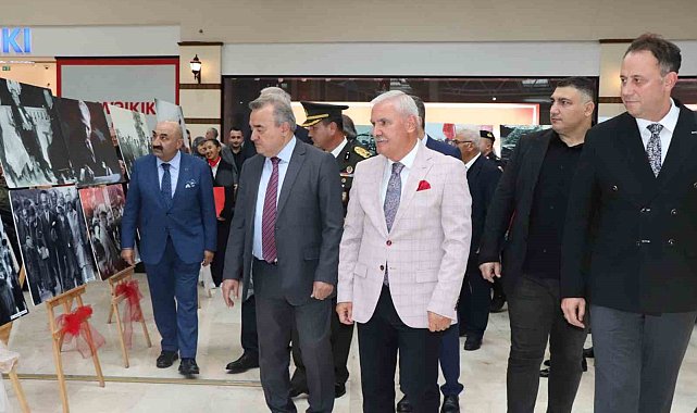 Bozüyük'te 'Atatürk' konulu fotoğraf sergisi açıldı