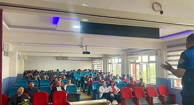 Bozüyük'te öğrencilere şiddet ve sosyal medya semineri