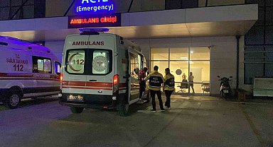 Burdur'da jandarma aracı ile otomobil çarpıştı: 2'si jandarma personeli 5 kişi yaralandı