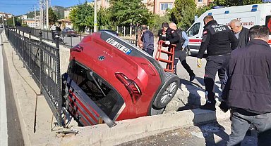 Burdur'da otomobil kanala düştü: 1 yaralı
