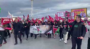 Burgaz Gençlik Derneği'nden Filistin'e destek yürüyüşü