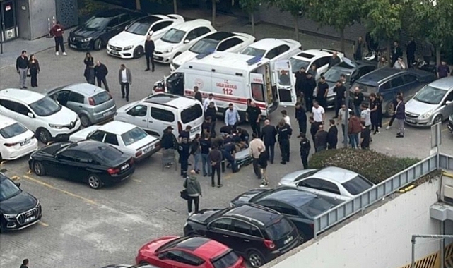 Bursa'daki ünlü AVM'de silah sesleri!