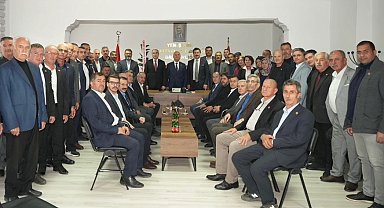 Bursa Yenişehir'de Başkan Özel muhtarlarla buluştu