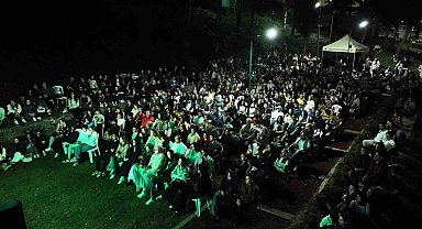 Bursa'da açık havada sinema keyfi